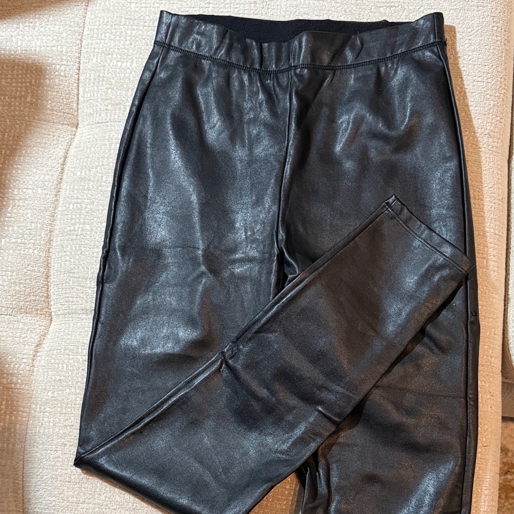 Express Black High-Waisted Leggings
